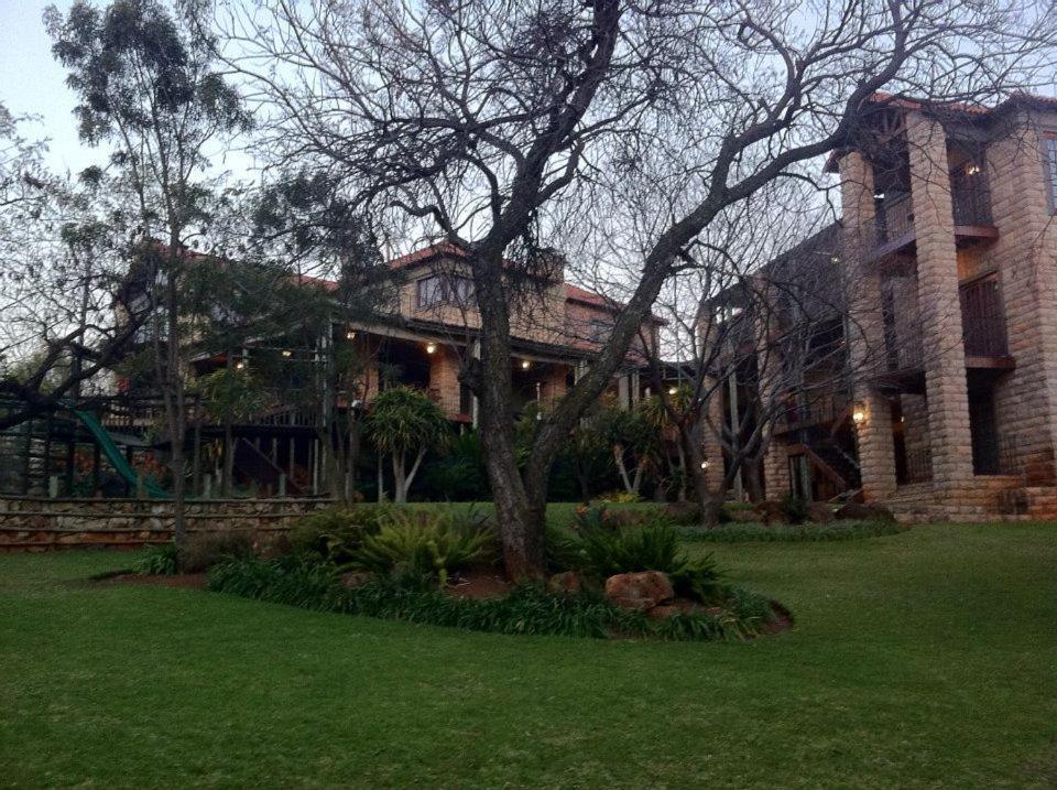 Hotel Afrique Boutique Ruimsig à Roodepoort Extérieur photo